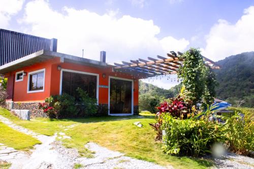 Casa Elalto Panamá - Cabaña de Montaña En San Carlos Panamá