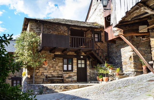 Casa Elba, rural charm in Peñalba de Santiago