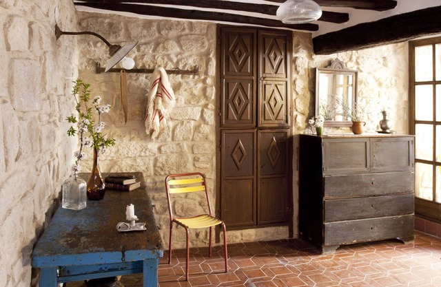 Casa Empeltre and its Casa Grande, in group or family