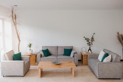 Casa Grand, Gated Community