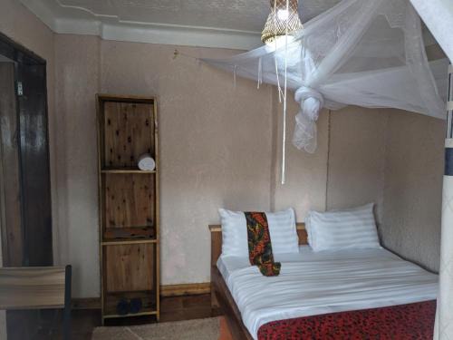 Casa Gorilla Lodge & Campsite