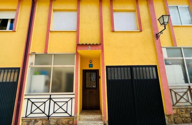 CASA LOS PILARES