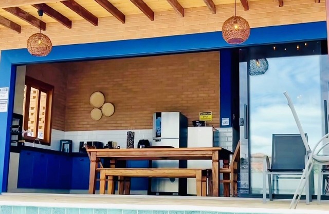 Casa Malbec Pirenópolis - GO Encantadora com 4 Suítes e Área de Lazer Completa