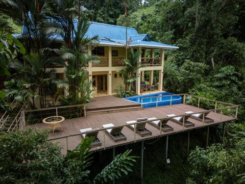 Casa Monos Locos - Portasol Vacation Rentals