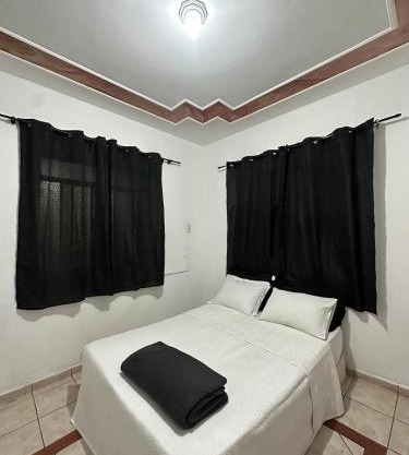 Casa muito espaçosa com 3 quatos e churrasqueira