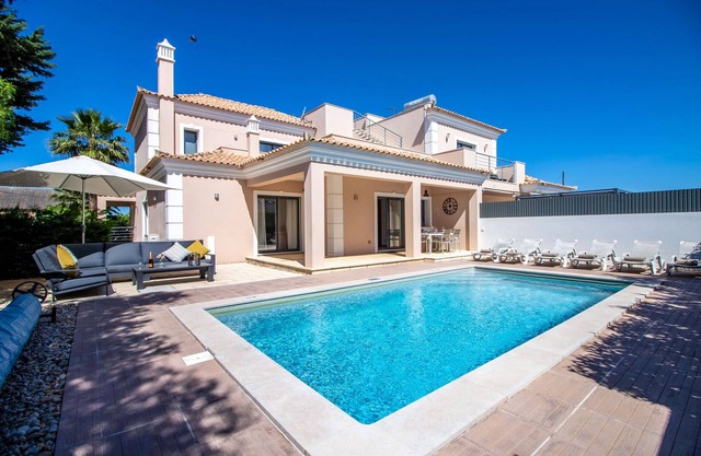 Casa no Sol | 3 Bedrooms | Modern | Almancil