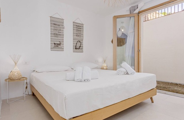 Casa Nouè sea view and shared pool