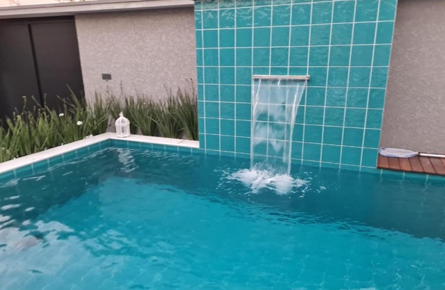 Casa nova, conforto total e perto da praia