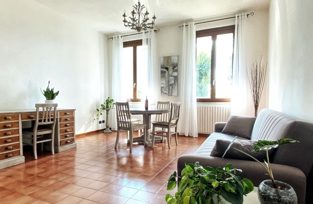 Casa Paola directly on Lake Pusiano
