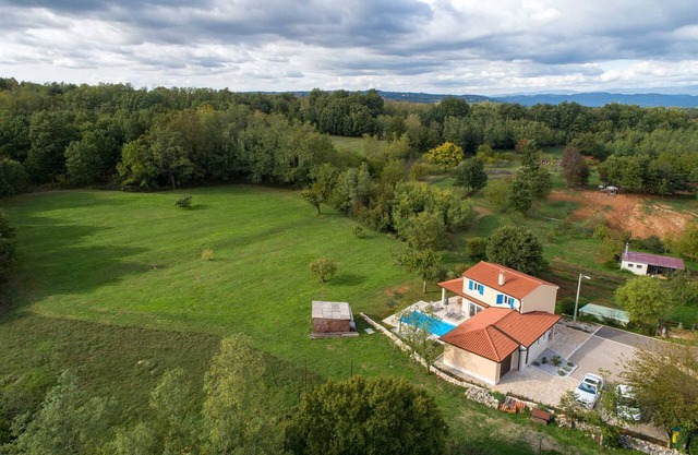 Casa Piano in a calm village enveloped by nature
