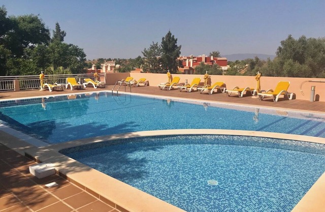 Casa Pinta - on golf resort with great view!