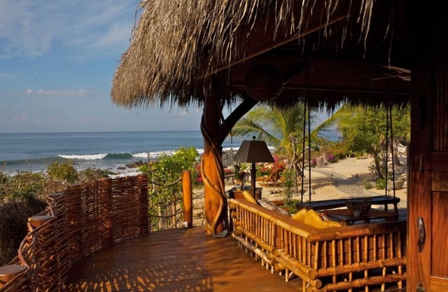Casa Porvenir Compound: La Casita & El Nido- Sculpted Elegance on the Beach