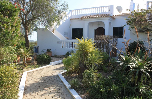 Casa Relaxante de Campo com Piscina Partilhada Perto Praia