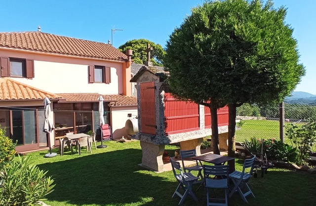 Casa Rural La Brontë from Forcarei, Pontevedra (Galicia, north Spain)