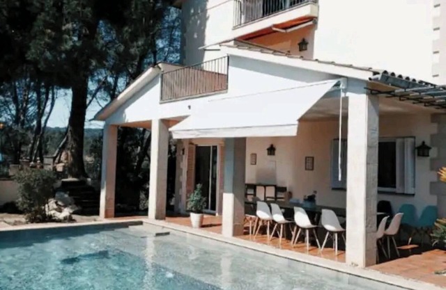 Casa Rural Les Canyes Cottage ,private Villa Resort, Alquiler Integro y Privado