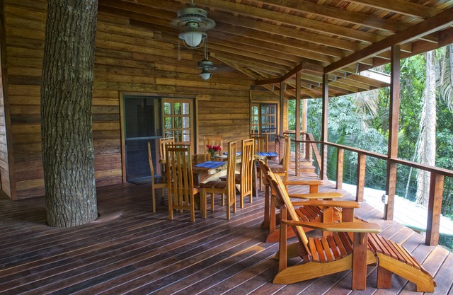 Casa Santa Maria - Jungle River Retreat, Off-The-Grid, Seclude Get Away.