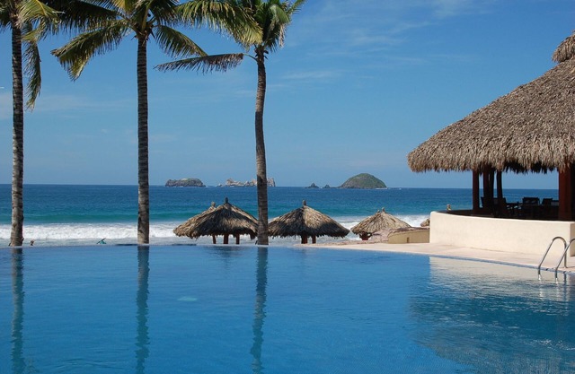 Casa Spadaro - Luxury Amara Beachfront Penthouse with private rooftop terrace
