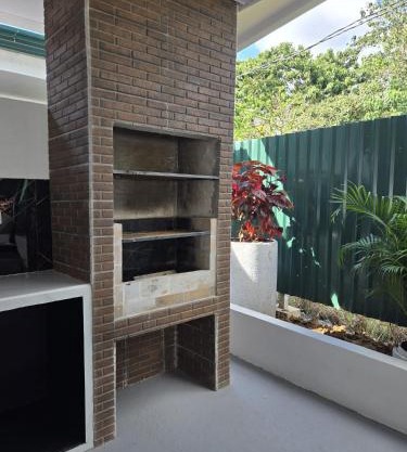 Casa Trogon 2BDRM AC 50M to the Beach