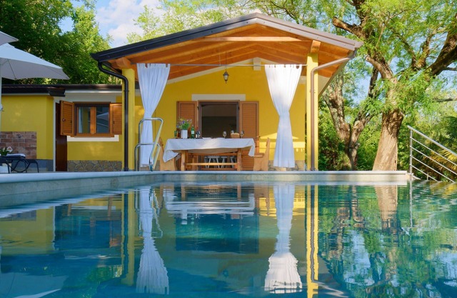 Casa Valla - Two Bedroom Holiday Home with Pool