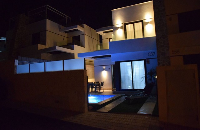 Casa Wilma - Luxury villa with private heated pool, WLAN, fiber optic internet