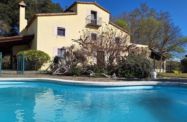 CasaNovaGirona; Rural House/Pool. Close Girona/Airport. 5 bedrooms, 4 bathrooms
