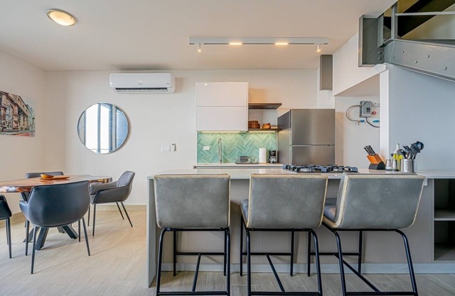 Casco View Life - Penthouse. 2 Bedrooms 2.5 Bath