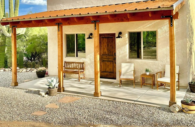 Casita Del Sahuaro - Cottage in the Cactus Forest - Near Saguaro National Park