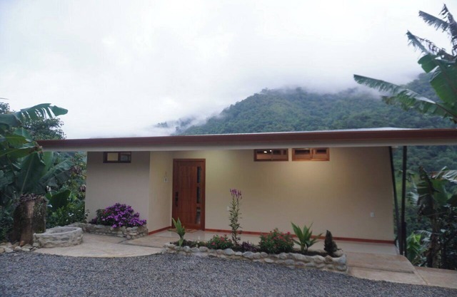 Casita La Tangara, Casita La Tangara | Entire villa in Rivas, Costa Rica