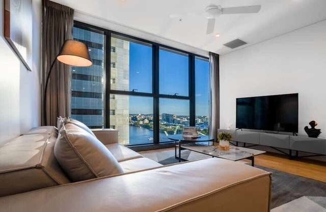 CASSA ONE - Luxury 1Bed Apt w/Gym, pool, BBQ