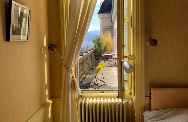 Castle- Apartment 8 people in the heart of Beaujolais