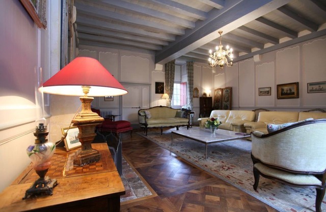Castle: Royan (30 min), luxury, calm and pleasure, France Castle