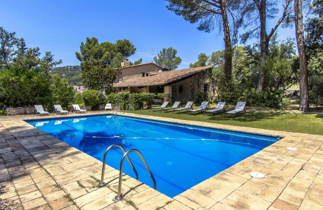 Catalunya Casas Heavenly Haven for 16 pax , 30km from Barcelona!