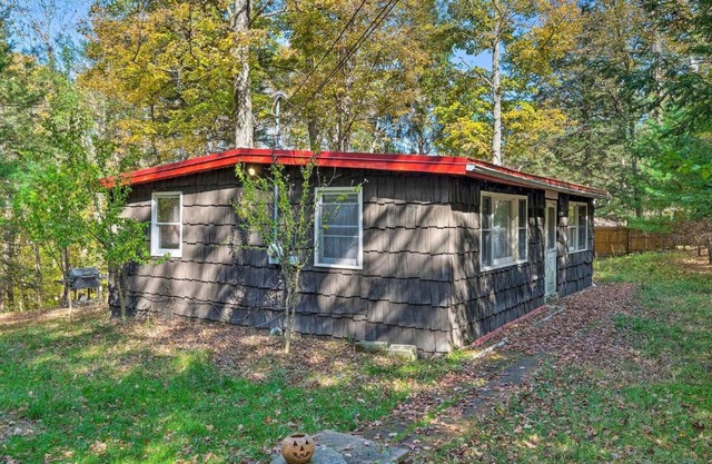 Catskill Mtn Home with Deck about 1 Miles to Zoom Flume!
