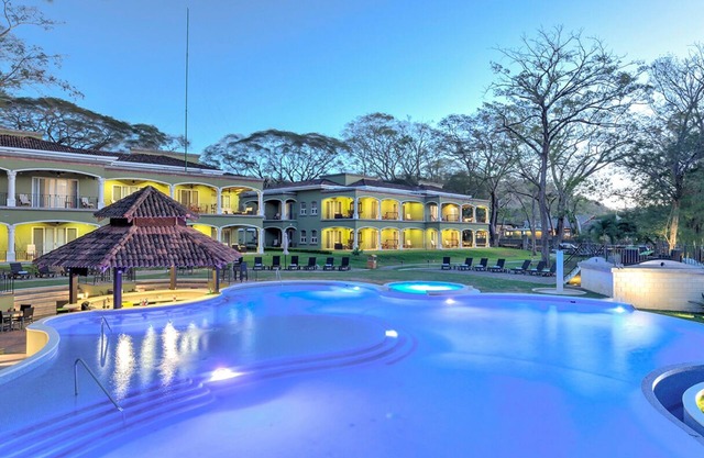 CC Beach Front Papagayo All Inclusive