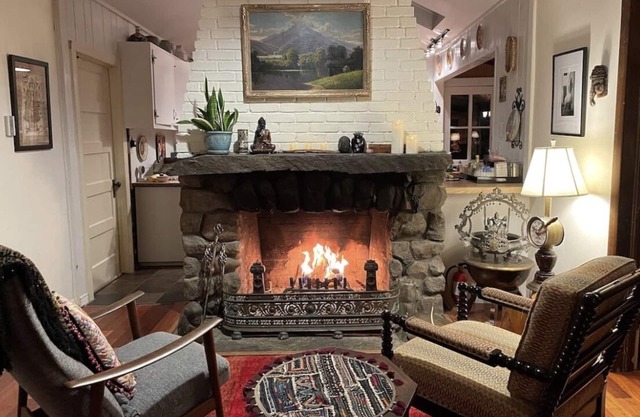 Cedar Cottage with hot tub as seen in New York Times escape section.