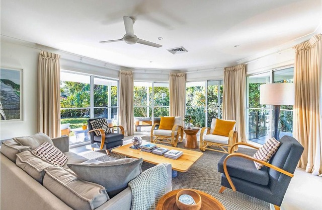 Celeste, 26 Bonito Street - Tranquil, Stylish & Pet friendly