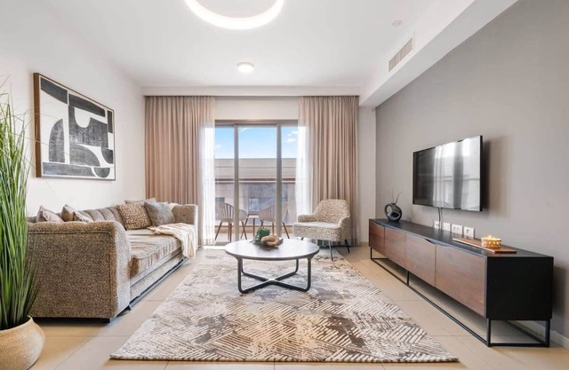 Central 2-Bedroom Apartment with Modern Amenities