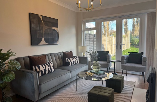 Central Birmingham Luxury House for 8 people with parking, garden, near NEC, BHX