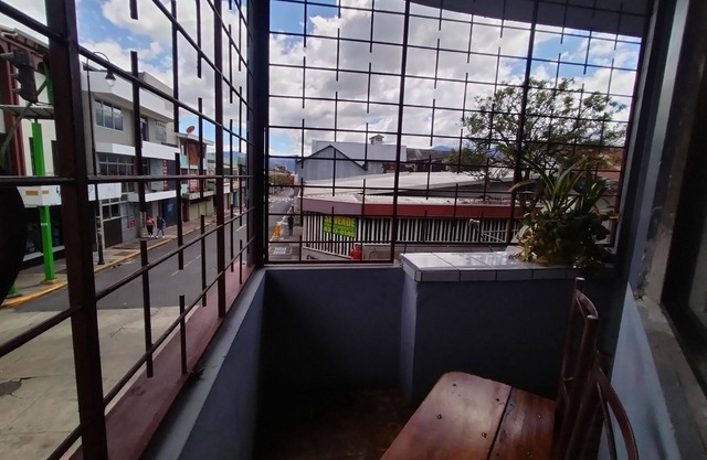 Central, comfortable and safe. Ideal for getting to know the center of San José