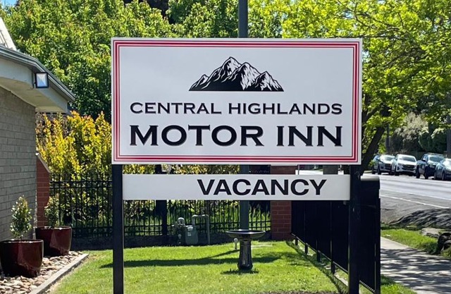 Central Highlands Motor Inn