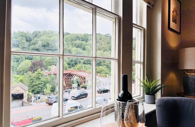 Central Ironbridge Apartment