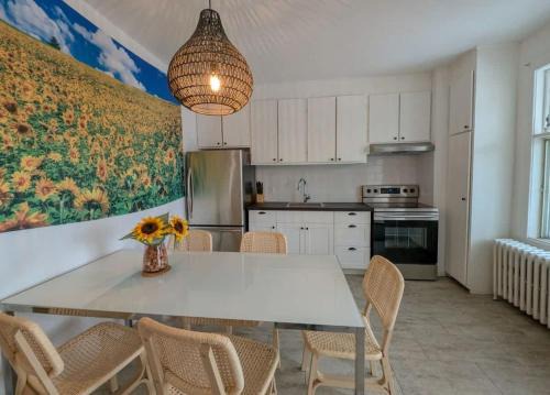 Central Limoilou 6 guests AC 2 Free Parking