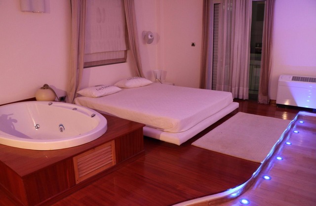Central Luxury Apartment with jacuzzi - Nafpaktos