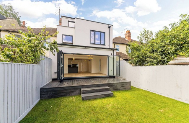 Central Oxford Townhouse