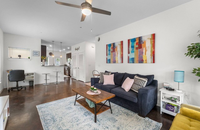 Central RVA Retreat - King & Queen Beds, 2 Baths, 1 Floor, Free Parking!