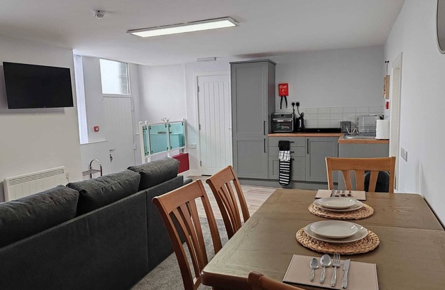 Central Skipton Newly Renovated Ground Floor 1 Bedroom Flat
