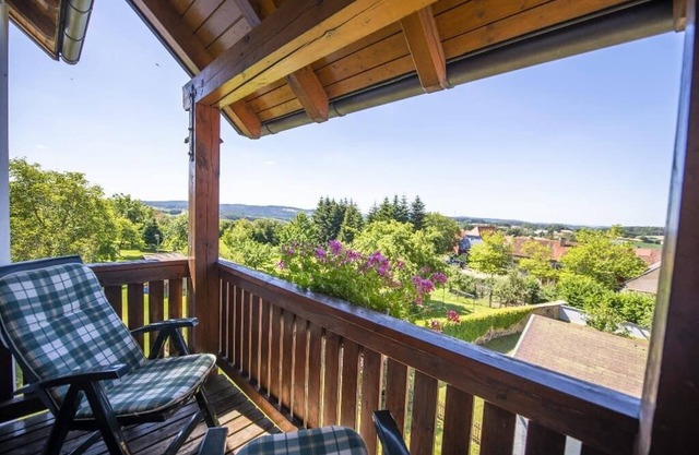 Centrally located vacation apartment with spacious garden