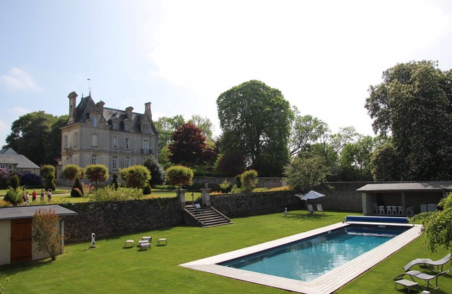 Château d'Argouges, Bayeux, Best D-Day Vacation Home with Heated Swimming Pool