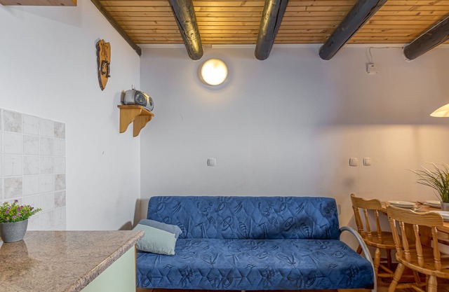 Chalet Snowflake Ib 20m From Ski Trail, Šmartno pri Slovenj Gradcu, Slovenia