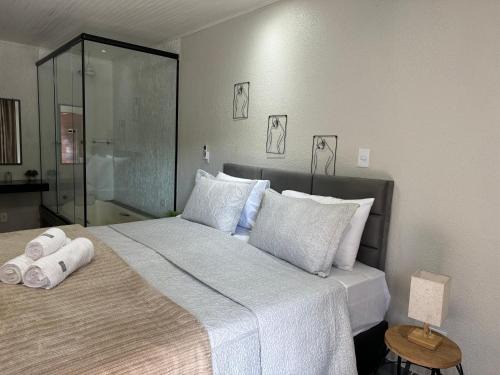 Chalé 01 com hidro e cozinha no coração de Penedo